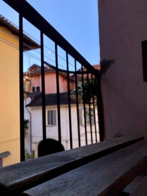 Appartamento Casa Del Borghetto Intra Esterno foto