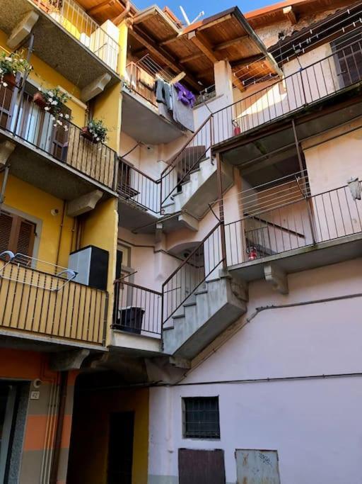 Appartamento Casa Del Borghetto Intra Esterno foto